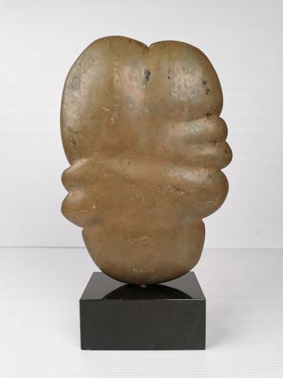 null Minoru KANO (1930-2007).

Sans titre.

Sculpture en bronze, reposant sur un...