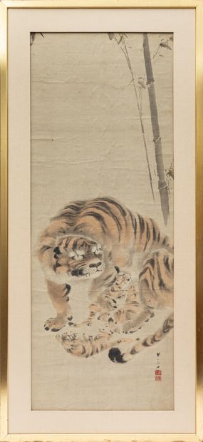 null JAPON, période Meiji (1868-1912).

Kakemono figurant une tigresse et ses trois...