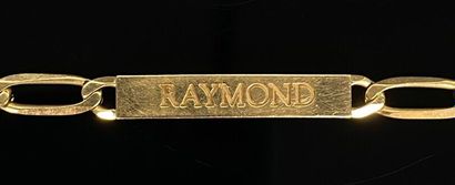 null Gourmette en or jaune gravée "Raymond".

L_21,4 cm.

11,86 grammes, 18K, 75...
