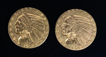 null Deux pièces de cinq dollars or, 1909 et 1913.

16,74 grammes.