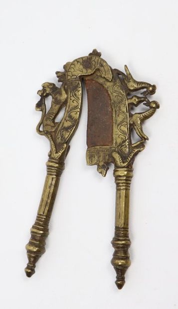 null Collection of five betel scissors 

Brass and steel

India, 19th century

One...