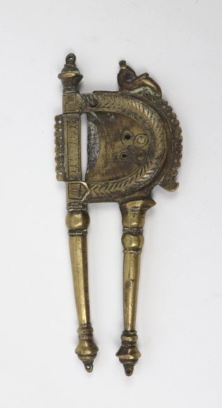 null Collection of five betel scissors 

Brass and steel

India, 19th century

One...