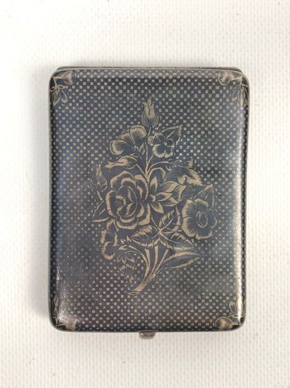 null Two Ottoman cigarette cases 

Silver plated

Van, Eastern Turkey, circa 1900,...