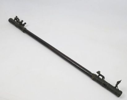 null Khond flute

Bamboo and bronze 

India, Orissa, Khond tribe 

The body in bamboo,...