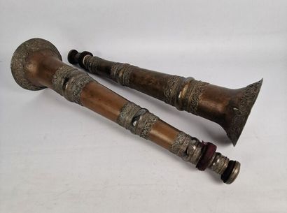 null Pair of Tibetan ceremonial trumpets called Radong Dungchen.

Red copper, bronze...
