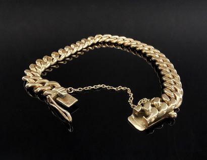 null Bracelet en or jaune, maille gourmette.

L_17 cm.

37,01 grammes, 18K, 750°...