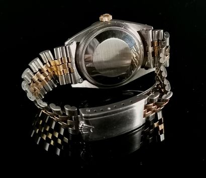 null 
ROLEX OYSTER PERPETUAL.




Montre d'homme Datejust.




Bracelet Jubilée et...