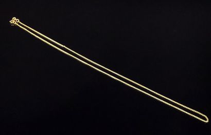 null Chaine en or jaune.

L_45,5 cm.

2,88 grammes, 18K, 750°/00