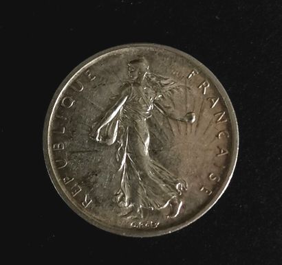 null Ensemble de 149 pièces de 5 francs argent, Semeuse.

1790,75 grammes