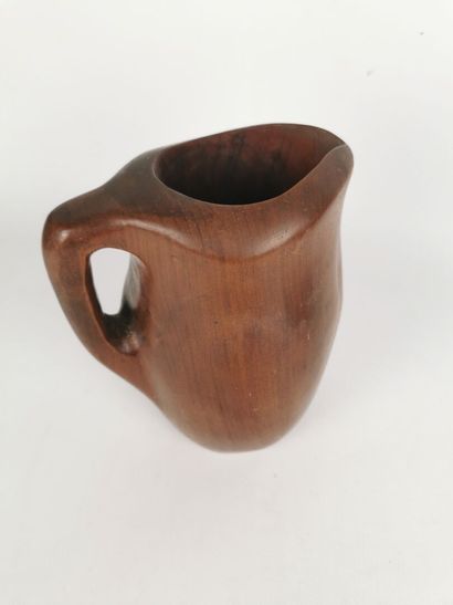 null Alexandre NOLL (1890 - 1970).

Pitcher, c.1950.

Walnut.

Signed ANoll.

H_...