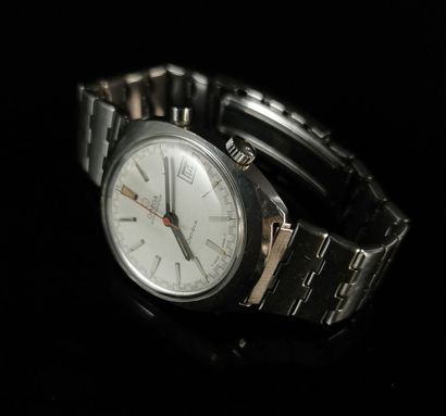 null OMEGA.

Montre de sport en acier à mouvement mécanique, modèle Chronostop.

D_...