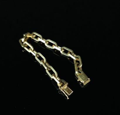 null Bracelet en or jaune, maille ancre.

L_ 20.2 cm.

14, 79 grammes, 18K, 750°...