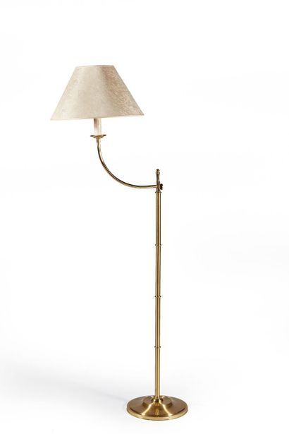 null Lampe liseuse en laiton, à bras articulé.

H_133 cm