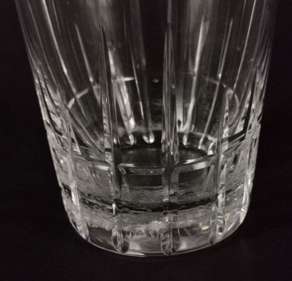 null NACHTMANN.

Suite de six grands verres à eau en cristal, modèle

Rayures et...