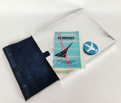 null Rare ouvrage de présentation du jet Falcon Mystère 20 illustré, la couverture...