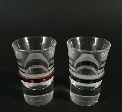 null SALVIATI, Murano.

Suite of six crystal digestif glasses, with colored rim.

H_6,8...