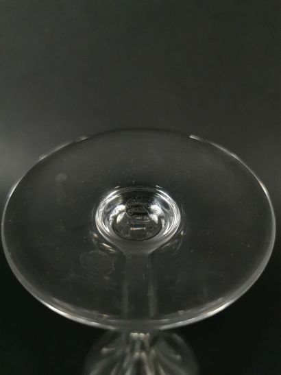 null SAINT LOUIS, modèle Bristol.

Partie de service de verres en cristal comprenant...