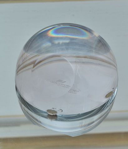 null Paperweight in crystal, signed Concorde Air France.

D_10,5 cm, at the base

we...