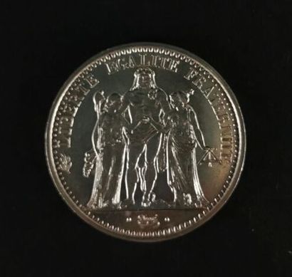 null Réunion de 13 pièces de 10 francs argent, 1970, 1968, 1967, 1965, et 1966

299,99...