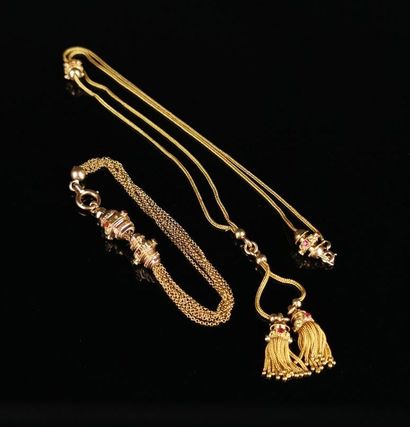 null Necklace with yellow gold loops, tassels and loops, decorated with small pink...