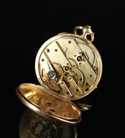 null Collar watch with yellow gold case.

The dial in white enamel with Roman numerals....