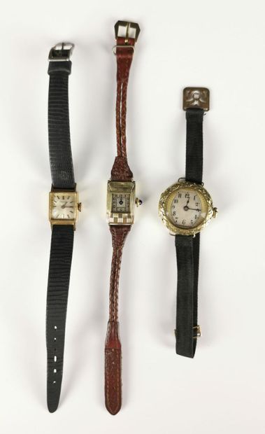null Ensemble de trois montres bracelet dont une montre de deuil, les boitiers en...
