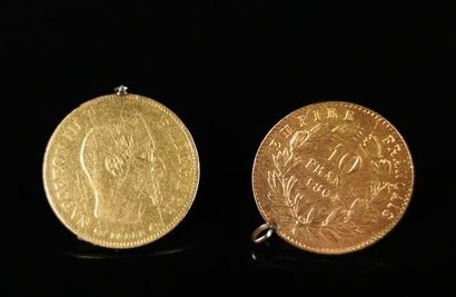 null Deux pendentifs en or jaune constitués de pièces 10 francs or Napoléon III.

6.41...