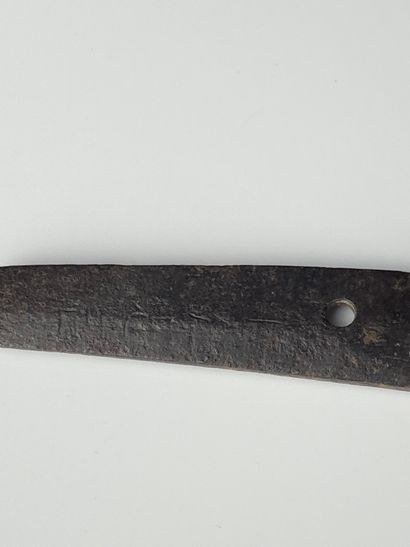 null JAPAN, late Edo period (1603-1868).

Wakizashi with spindle in stingray, patinated...