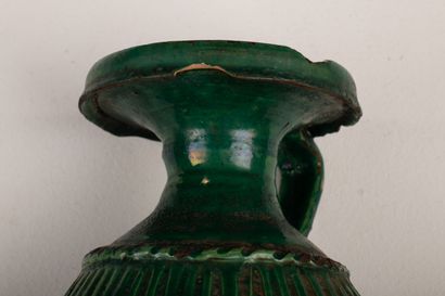 null CHINA or in the taste of CHINA.

Meeting of five pieces in green glazed porcelain...