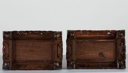 null CHINE, XXème siècle.

Paire de socles en bois exotique ajouré, finement sculptés.

H_17...