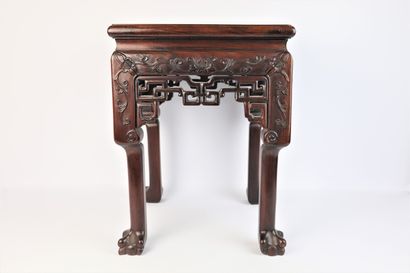 null CHINA.

Exotic wood carved and molded pedestal, the marble top

End of the XIXth...
