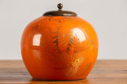 null CHINA around 1900. 

Coral-orange glazed porcelain globular vase, decorated...