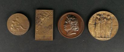 null Ensemble de dix médailles principalement en bronze figurant Louis Jacques Thénard,...
