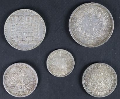  Ensemble de monnaies en argent comprenant: 
- trois pièces de 100 francs: 1982,...