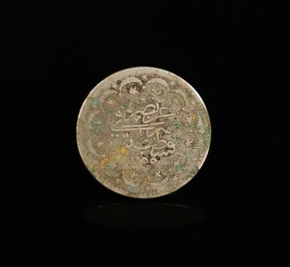 null Empire Ottoman.

Pièce en argent.

10 Kurus Sultan Abdulmecid 1er (1839-1861).

5.76...