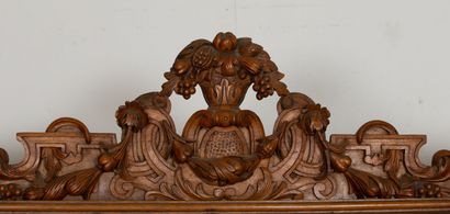 null Important sideboard forming a dresser in carved oak decorated with vase and...