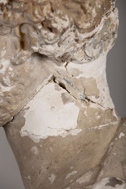 null 
Important buste en marbre figurant un empereur romain.




XVIIème-XVIIIème...