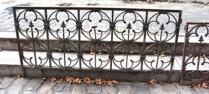 null Wrought iron church altar railings.

H_78,5 cm L_160 cm

H_67 cm L_100 cm

This...
