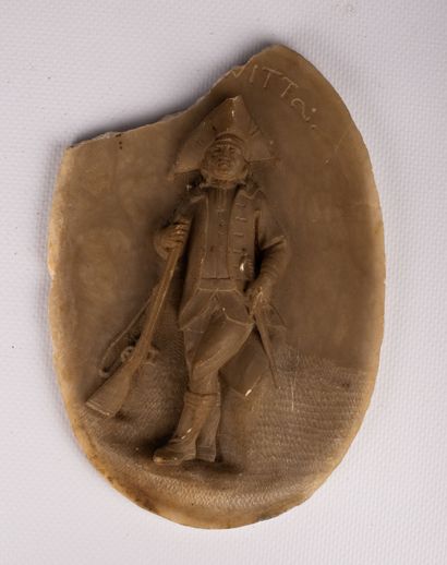 null Oval marble medallion decorated with a hunter.

18th century.

H_19 cm, mis...