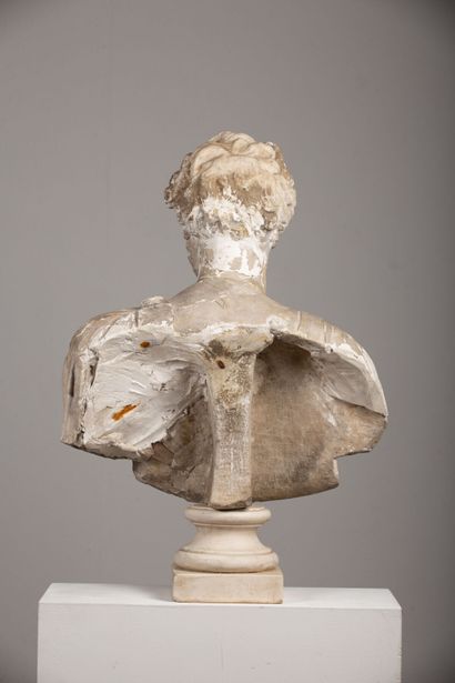 null 
Important buste en marbre figurant un empereur romain.




XVIIème-XVIIIème...