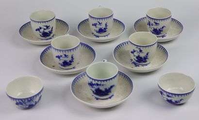 null TOURNAI

Suite of six cups and their saucers in soft porcelain with Ronda decoration,...