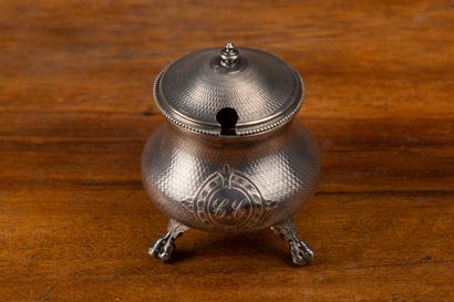 null Mustard pot in silver with guilloche decoration and monogrammed CC. 

H_8 cm,...