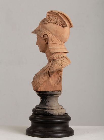 null Ecole française du XIXème siècle.

Buste de Minerve.

Sculpture en terre cuite,...