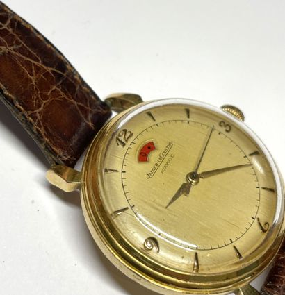 R JAEGER-LECOULTRE.

Men's wristwatch Power reserve in yellow gold, with circular...