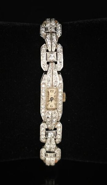 null Lady's watch in white gold, platinum and brilliant-cut diamonds, the bracelet...