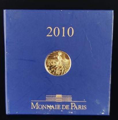 null Pièce miniature de 100 euros de la monnaie de Paris.

D_15 mm.

3,10 grammes,...