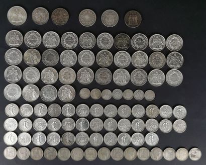 null Important meeting of ninety-nine silver coins including:

- One 50 francs Hercules...