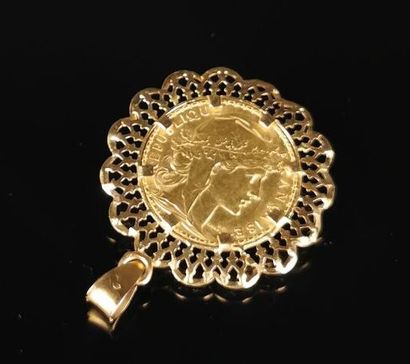 null Gold medallion pendant decorated with a 20 francs gold coin Marianne and rooster.

D_3,3...