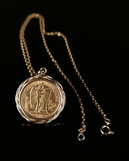 null Yellow gold necklace with forçat link, holding a pendant adorned with a 20 francs...