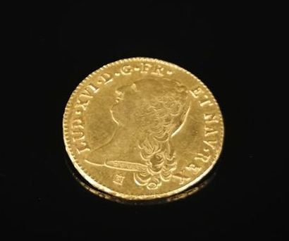null Louis XVI Double louis with naked bust in gold. 

France and Navarre shield.

1788...